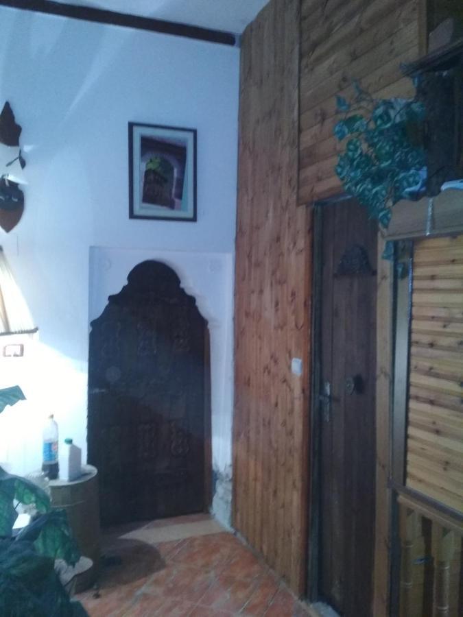 Karafil Guesthouse Αργυρόκαστρο Εξωτερικό φωτογραφία