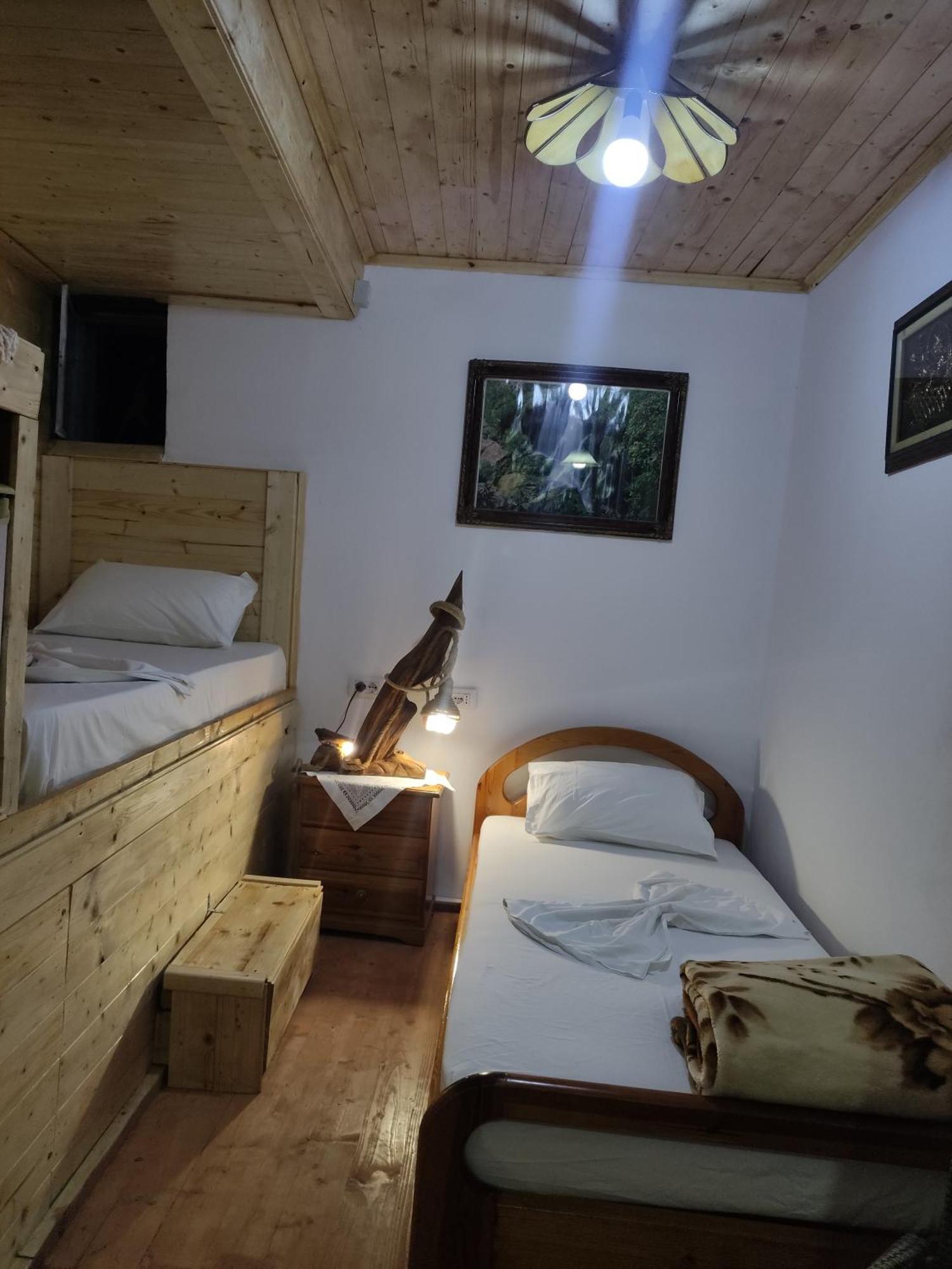 Karafil Guesthouse Αργυρόκαστρο Εξωτερικό φωτογραφία