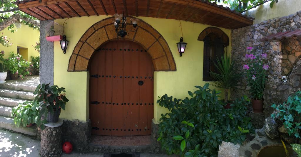 Karafil Guesthouse Αργυρόκαστρο Εξωτερικό φωτογραφία
